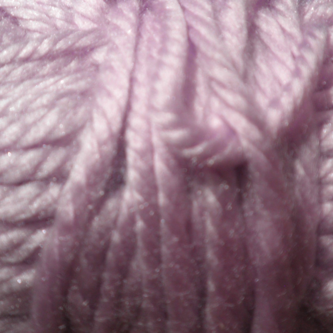 1 Skein Lavender Bulky Acrylic Yarn, Skein Yardage: 42 Yards
