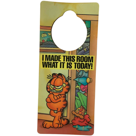 Vintage 1978 Garfield / Do Not Disturb Doorhanger, Plastic