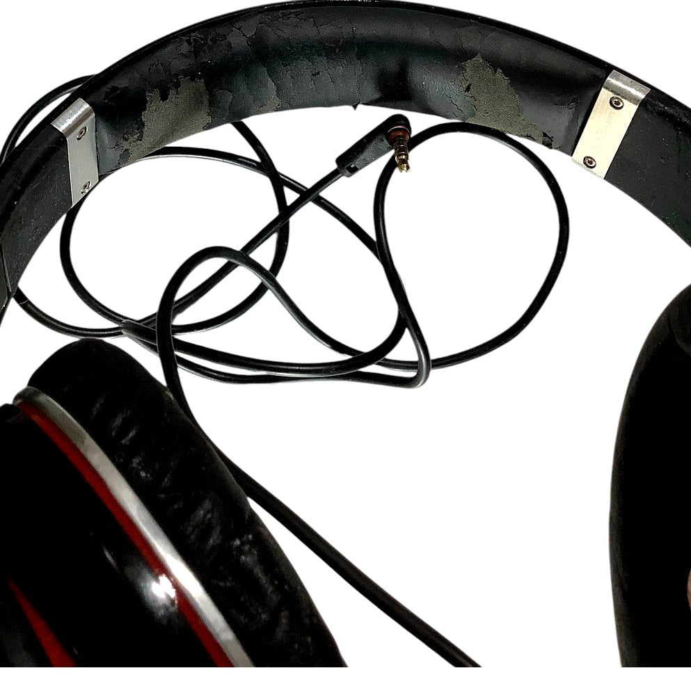 Beats By Dr. Dre Beats Studio Over-The-Ear Headphones (Operable, but for Parts)