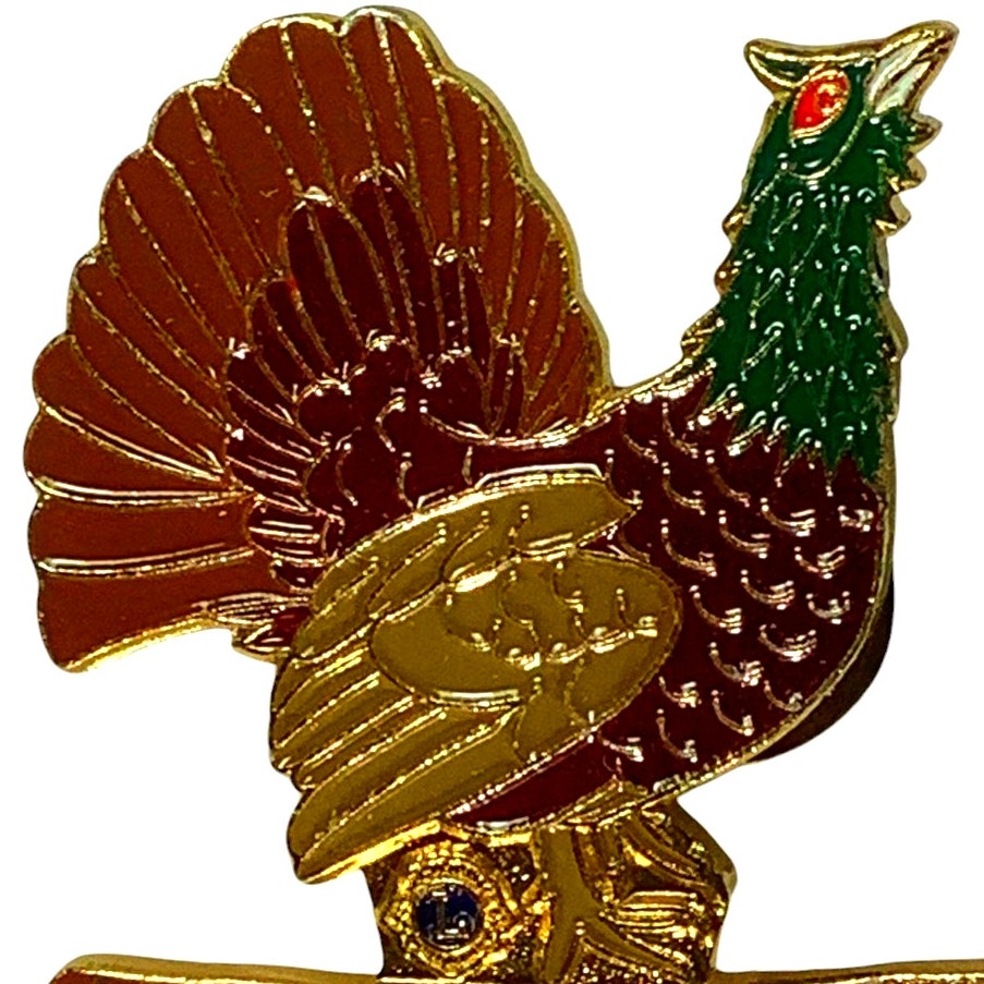 1980 Lions Club International Wild Turkey on Log Pennsylvania Pin 1.5"W x 1.75"H