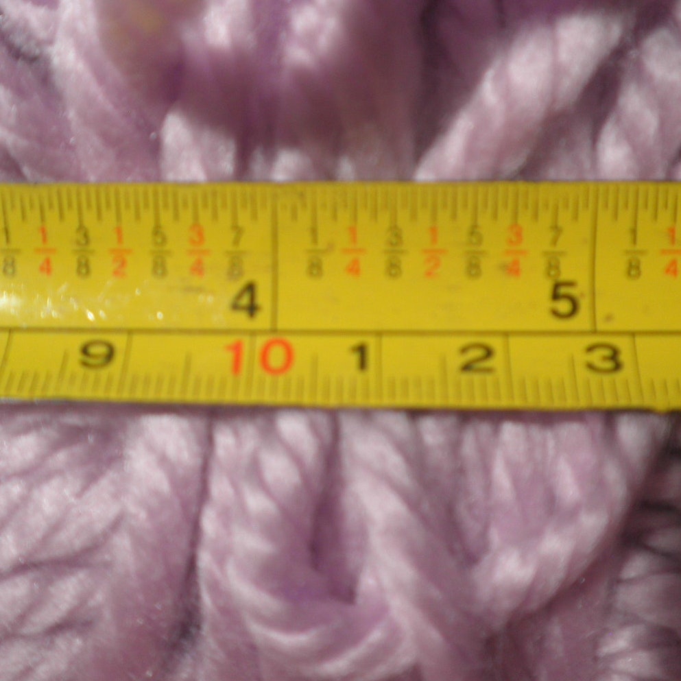 1 Skein Lavender Bulky Acrylic Yarn, Skein Yardage: 42 Yards