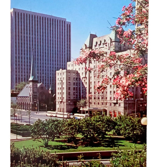 Historic Lord Elgin Hotel location in Ottawa, Canada, 3.5 x 5.5 Vintage Postcard