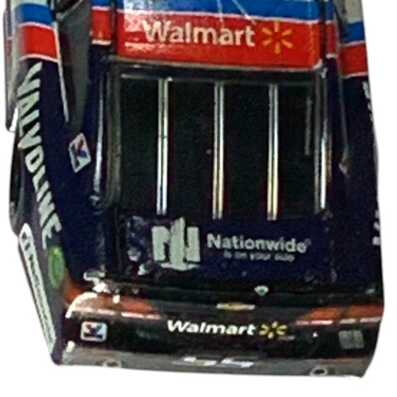 Dale Earnhardt Jr. #88 Valvoline Chevy SS, NASCAR 1:64 Die Cast Car, 2015 Lionel