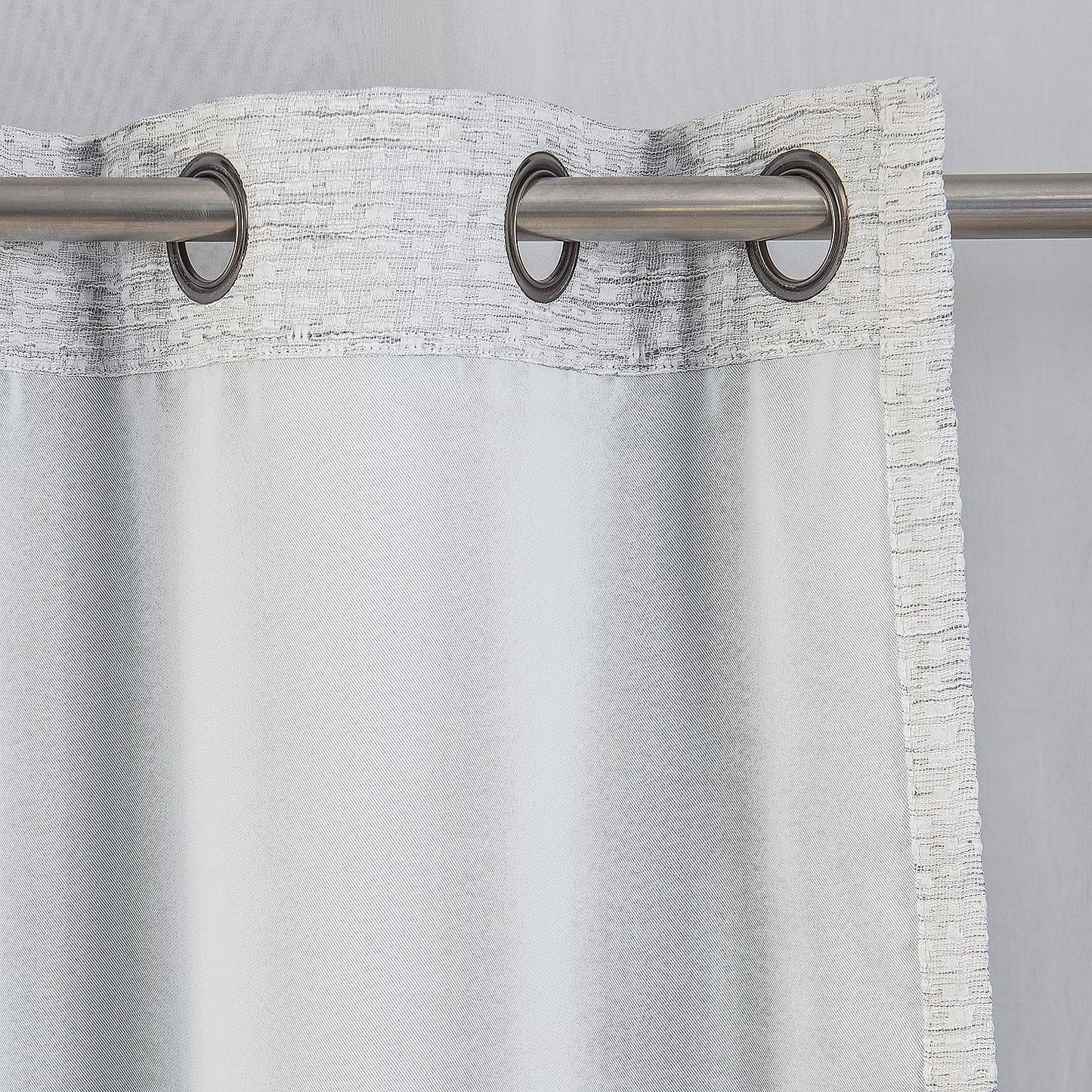 Max Blackout Alexandria Thermal 100% Blackout Grommet Single Curtain Panel 50x84