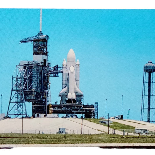 Space Shuttle at the Kennedy Space Center3.5" x 5.5" Vintage Postcard  4/12/81