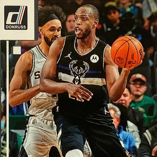 Khris Middleton, Milwaukee Bucks, Card #54, 2022-23 NBA Panini-Donruss