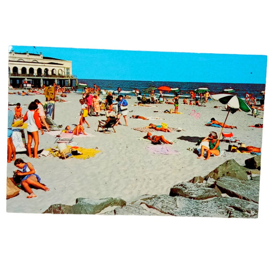 The Beach at Ninth Street, Ocean City, NJ 1981, 3.5 x 5.5 Vintage Postcard